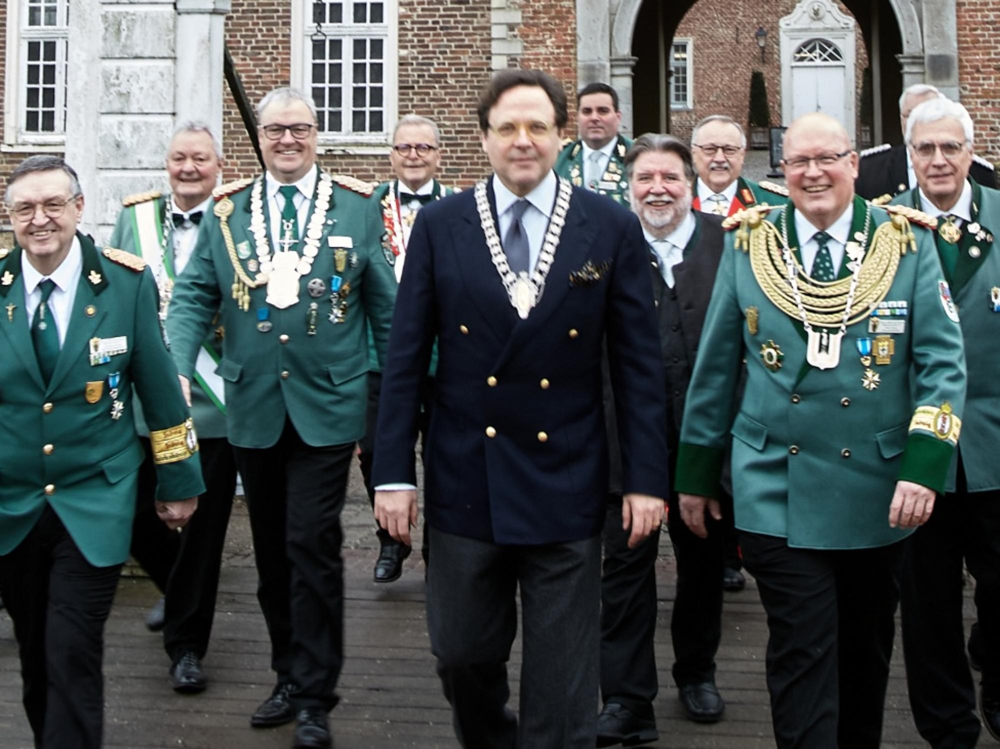 Gruppenbild mit Hochmeister