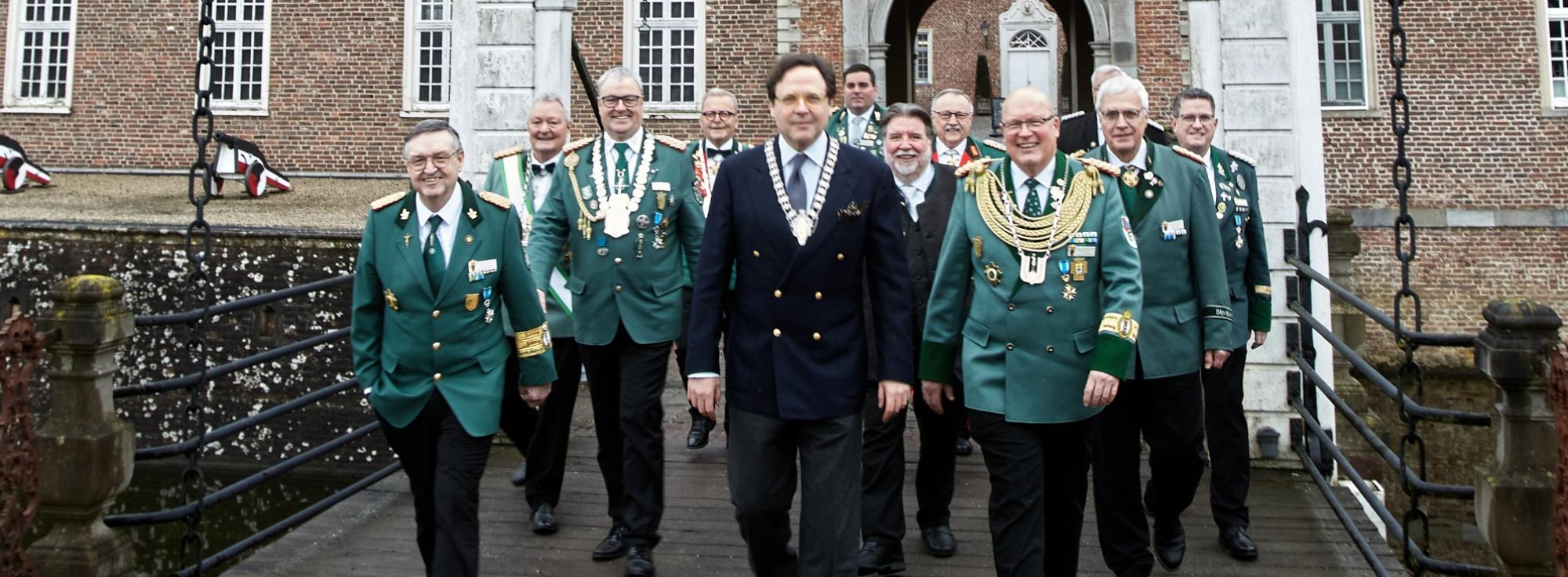 Gruppenbild mit Hochmeister