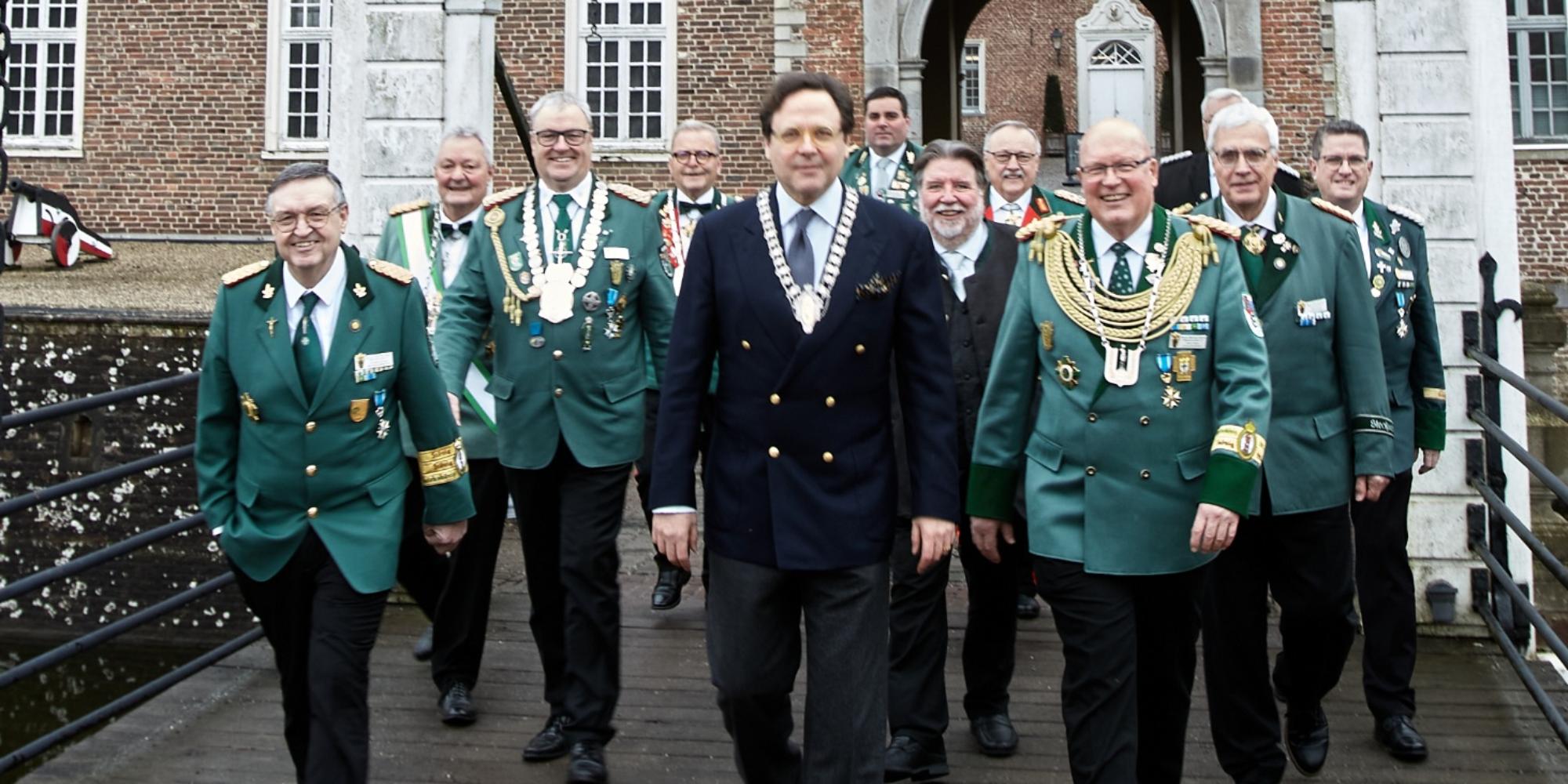 Gruppenbild mit Hochmeister